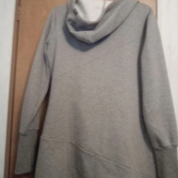 Grey Jacket - Picture 3 of 7